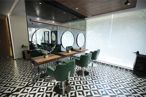 PHOTOS - Photo 1